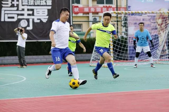 组图：世界杯-葡萄牙5-0乌兹别克 C罗双响SIU庆祝