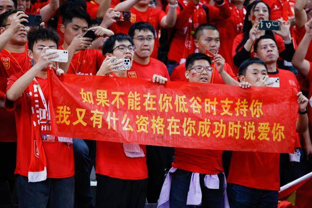20万反美武装面临最后通牒，拒交武器者恐遭围剿